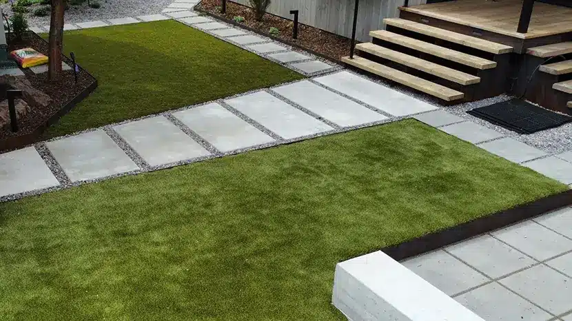 Residential artificial grass lawn from SYNLawn